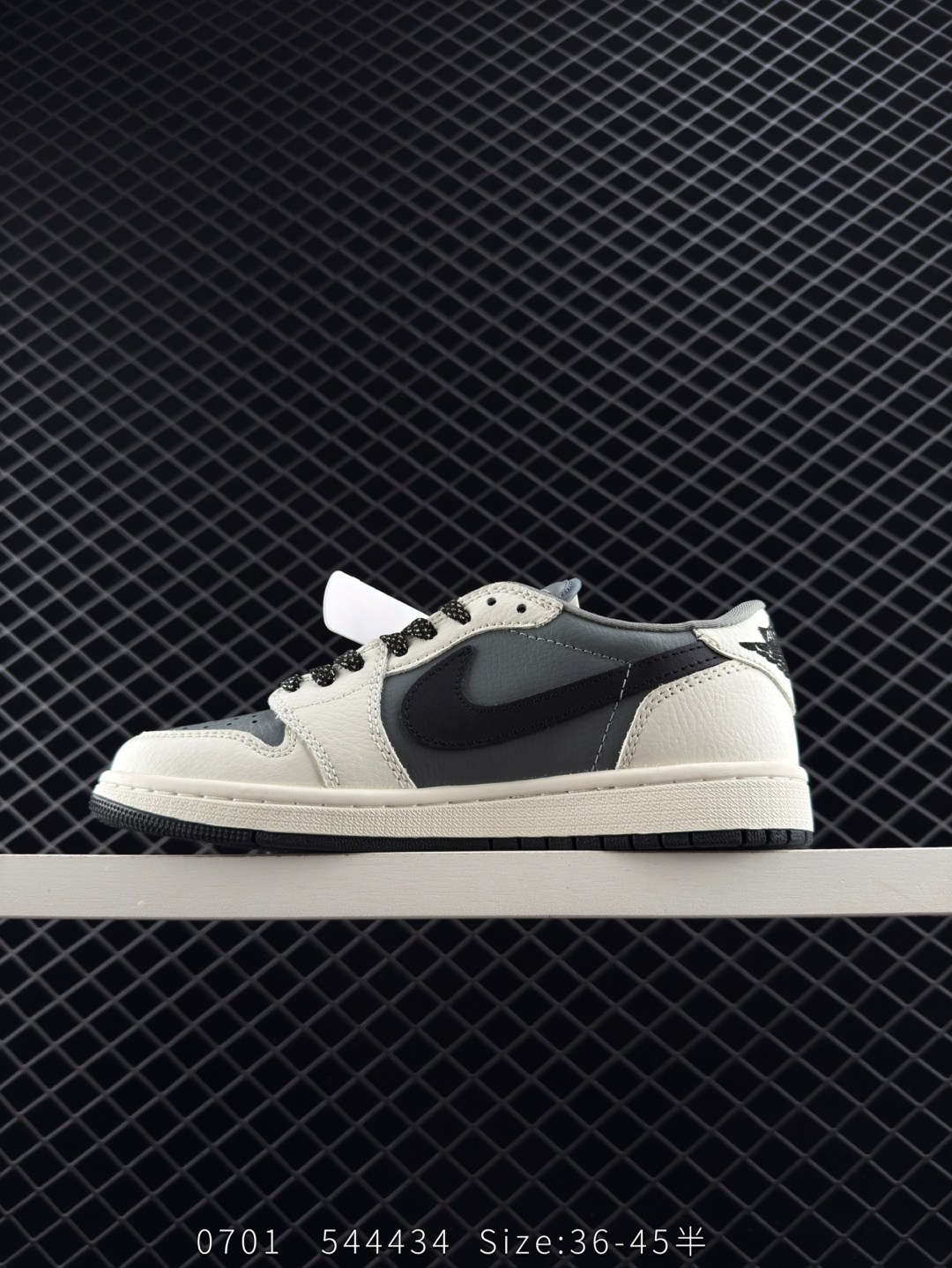 Travis Scott x Air Jordan 1 ” Reverse Mocha “